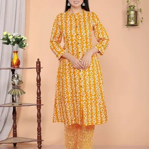 Women's Cotton Floral Printed Mandarin Collar A-Line Kurti with Pant