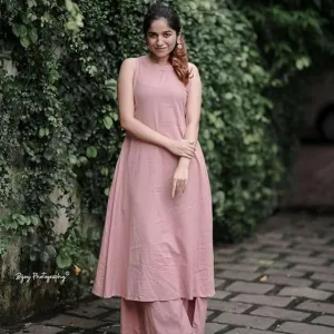 Women's Cotton Plain Flared Sleeveless Kurta with Palazzo Pink