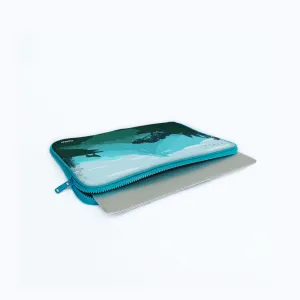 "WOLF IN THE FOREST" Laptop Sleeves: Bol...