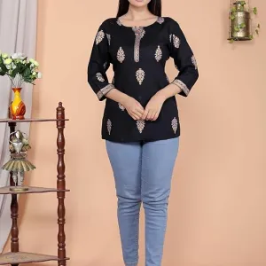 Women's Cotton Printed Short Straight Kurti