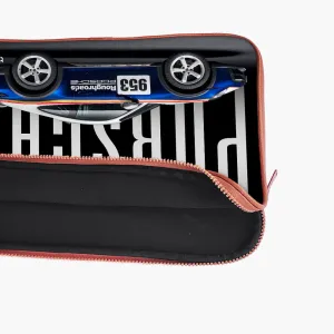 "LEGENDARY PORSCHE" Laptop Sleeves: Bold Modern Design for Every Size