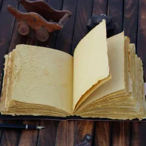 Genuine Leather Vintage Journal with Antique Lock Closure – Premium