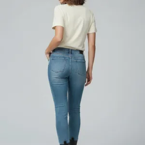 GRAPHIC PRINTED REGULAR T-SHIRT