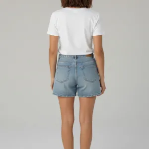 GRAPHIC PRINTED REGULAR T-SHIRT