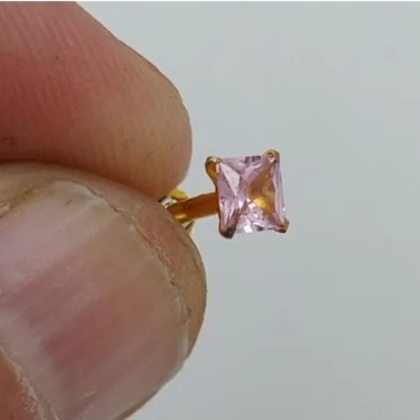 Beautiful Gold Plated Nose Pin CRYTAL STONE CHAKOR PINK Wedding Nose Ring Fashion Gift Jewellry PACK OF 1