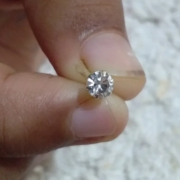 Nose Pin – Elegant