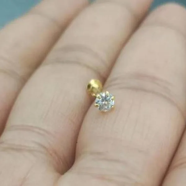 Single Nugget Nose Pin – Minimal