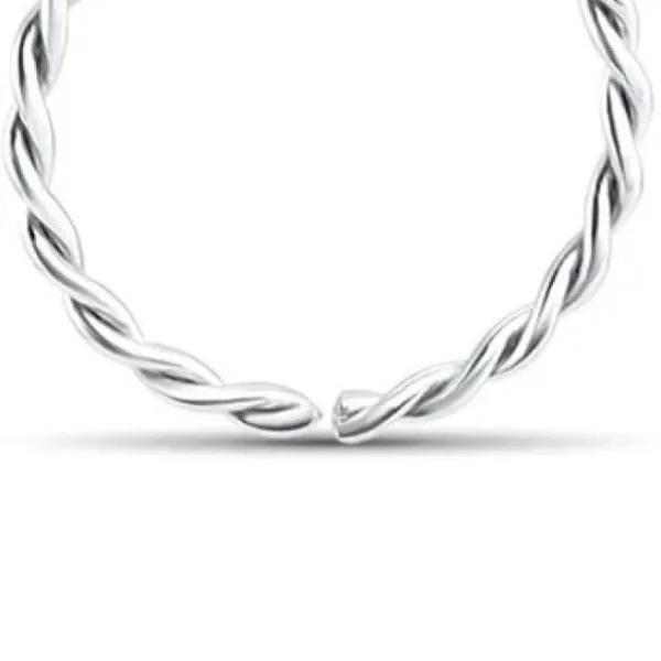 Elegant Nose Stud – Traditional Design