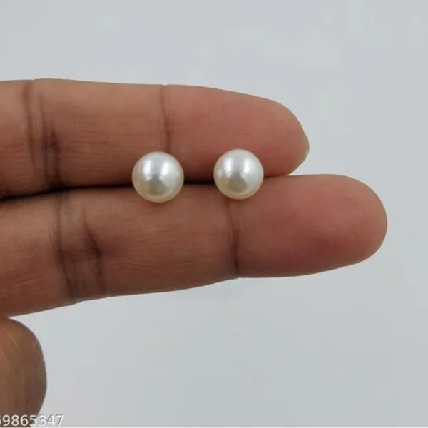 Latest Fashion Pearl Danglers Gold Plated Earrings Pearl Metal Drops & Danglers