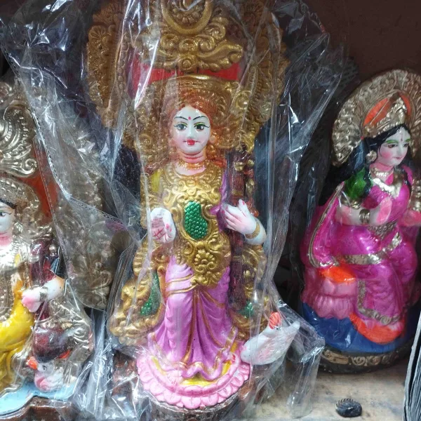 Saraswati Murti Handicraft Traditional Idol Home Temple Decor