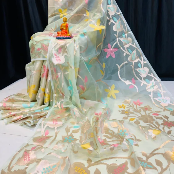 Handcrafted Pure Muslin Saree Elegant Blouse Piece Floral Pattern