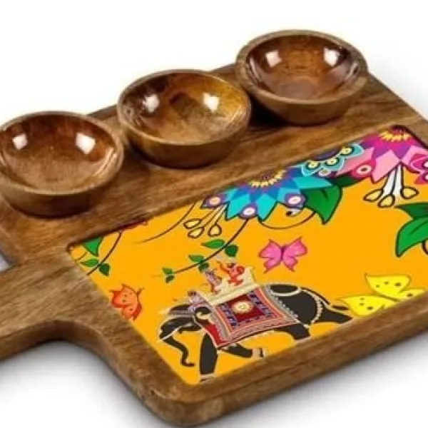 Modern Mango Wood Snack Serving Tray With Handle And Three Bowls