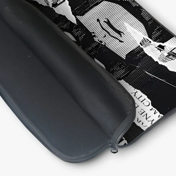 "BATMAN THE COMIC WORLD" Laptop Sleeves:Bold Modern Design for Every Size