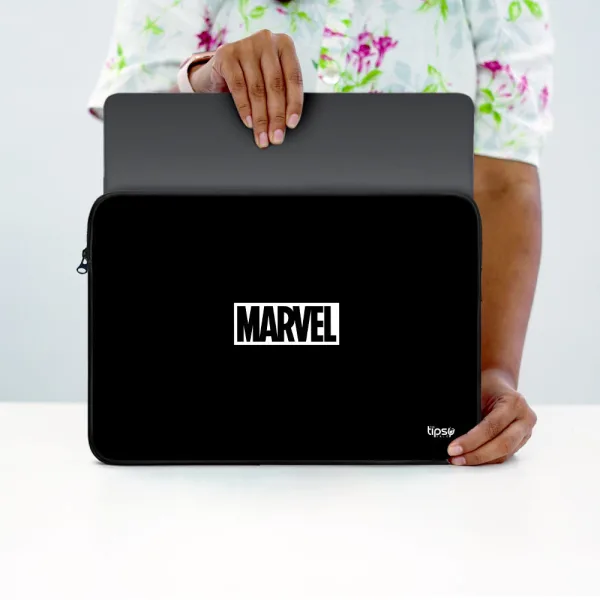 "BLACK PANTHER VS CAP" Laptop Sleeves:Bold Modern Design for Every Size