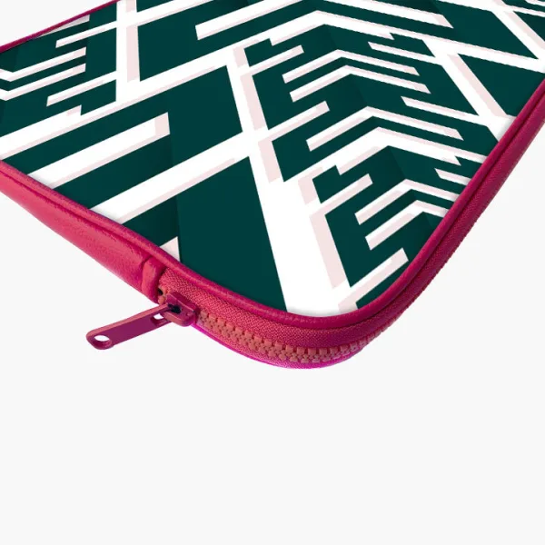 "Zig Zag Print" Laptop Sleeves: Bold Modern Design for Every Size