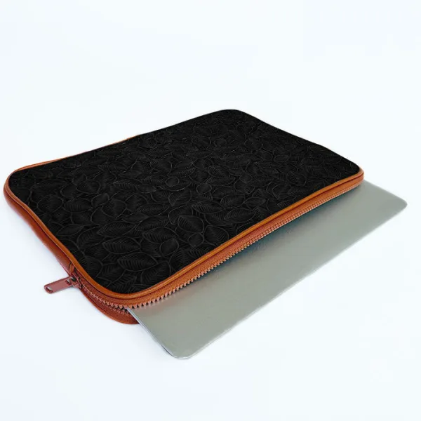 "Leafy Black" Laptop Sleeves: Bold Modern Design for Every Size