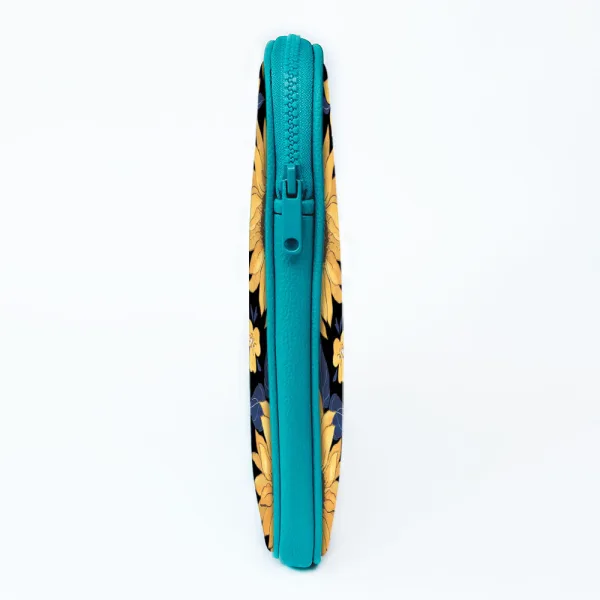 "SUNFLOWER THEME " Laptop Sleeves: Bold Modern Design for Every Size
