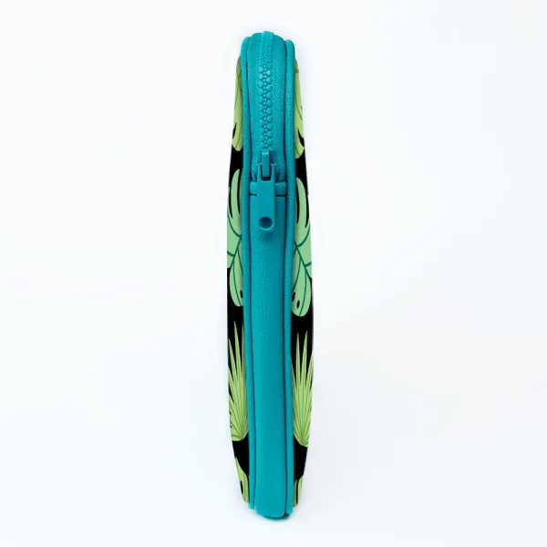 "LEAFY THEME" Laptop Sleeves:Bold Modern Design for Every Size