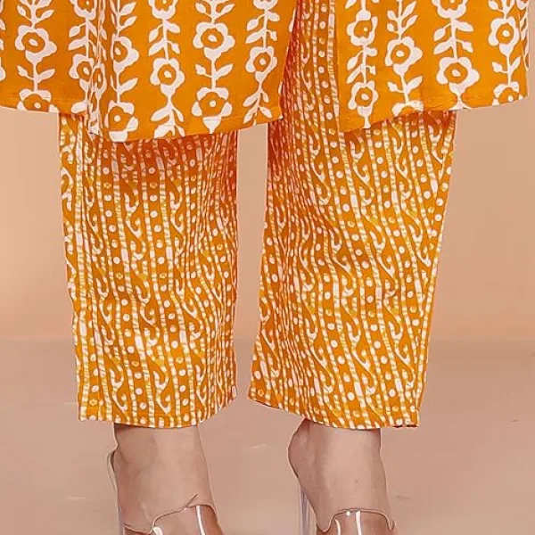 Women's Cotton Floral Printed Mandarin Collar A-Line Kurti with Pant