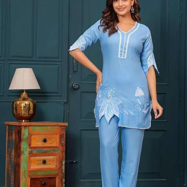 Women's Cotton Floral Printed Short Straight Kurti with Pant