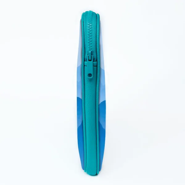 " BLUE MOUNTAIN" Laptop Sleeves:Bold Modern Design for Every Size