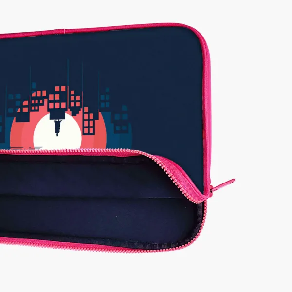 "BATMAN: GOTHAM CITY" Laptop Sleeves:Bold Modern Design for Every Size