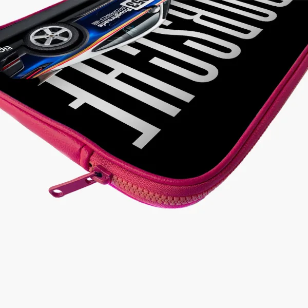 "LEGENDARY PORSCHE" Laptop Sleeves: Bold Modern Design for Every Size