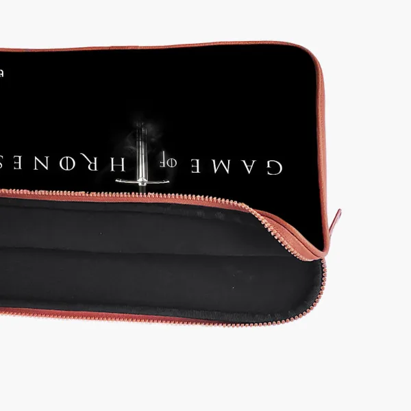 "GAME OF THRONES #GOT" Laptop Sleeves:Bold Modern Design for Every Size