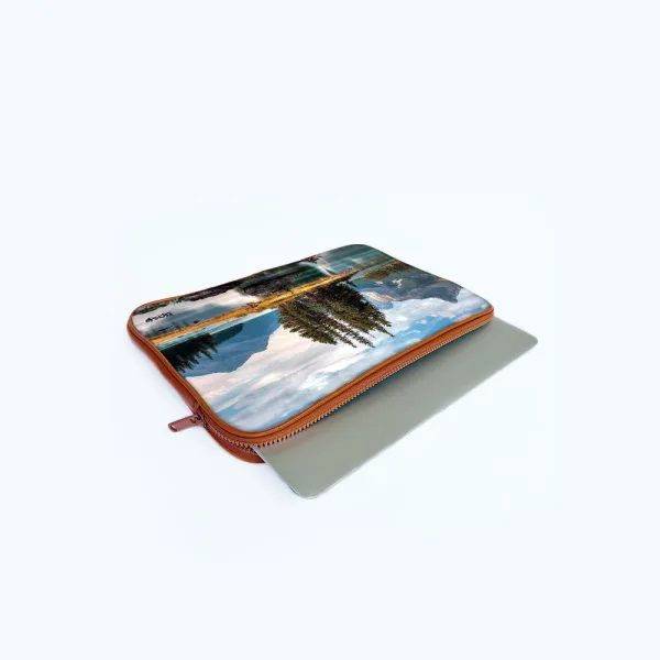 "BEAUTY CREATED BY GOD" Laptop Sleeves:Bold Modern Design for Every Size