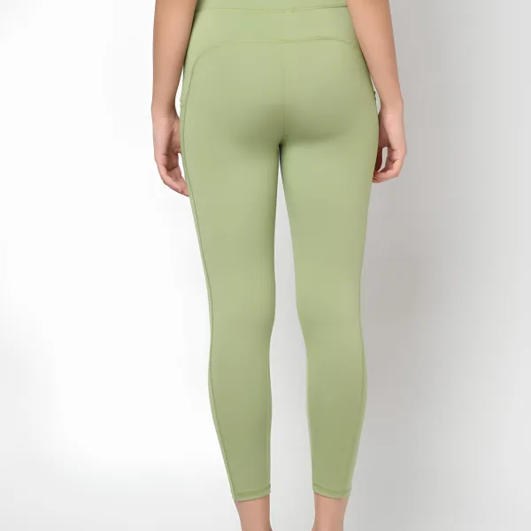 Stylish Women’s Activewear Pants | Gym & Yoga Leggings