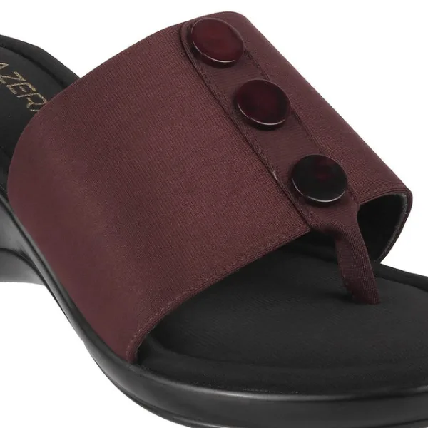 Womens Modé Chic Buttoned Wedges