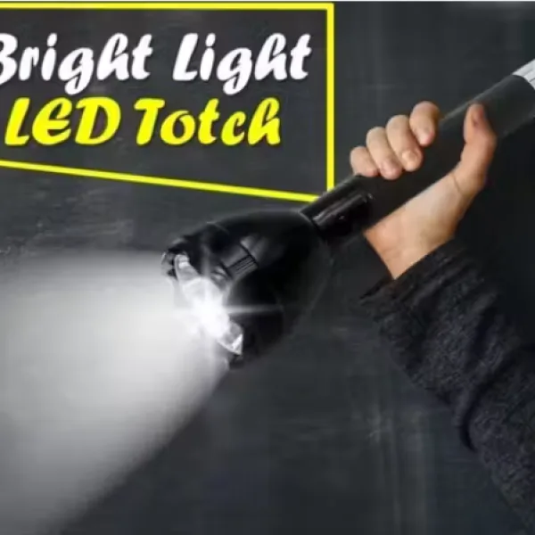 Rechargeable Ultra Bright LED Torch With Long Range Dual Mode