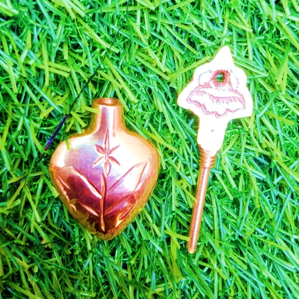 Brass Surmedani With Funnel/Kuppi And Surma Use In Eye's Makeup [Size-7-cm] Pack Of-1 Funnel, 2 Surma Packed,1 Brass Surmedani