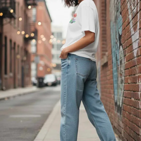 LITTLE FLOWER GRAPHIC PRINTED OVERSIZED T-SHIRT