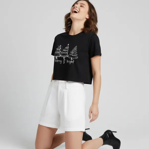 CHRISTMAS SPECIAL GRAPHIC PRINTED CROP TEE