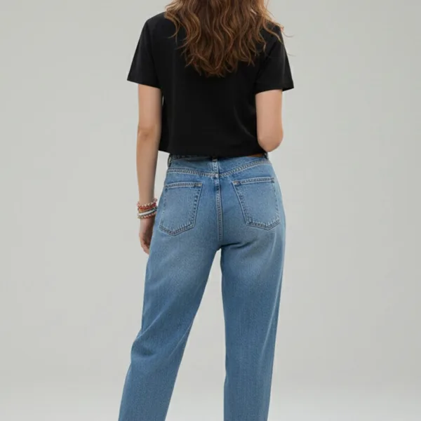 THE GOLDEN PEAK CROP TEE