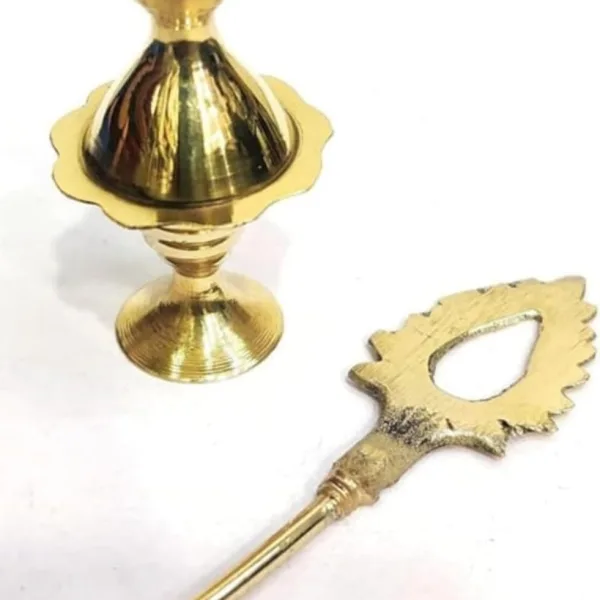 Brass Surmedani With Funnel/Kuppi And Surma Use In Eye's Makeup [Size-10-cm] Pack Of-1 Funnel, 2 Surma Packed,1 Brass Surmedani