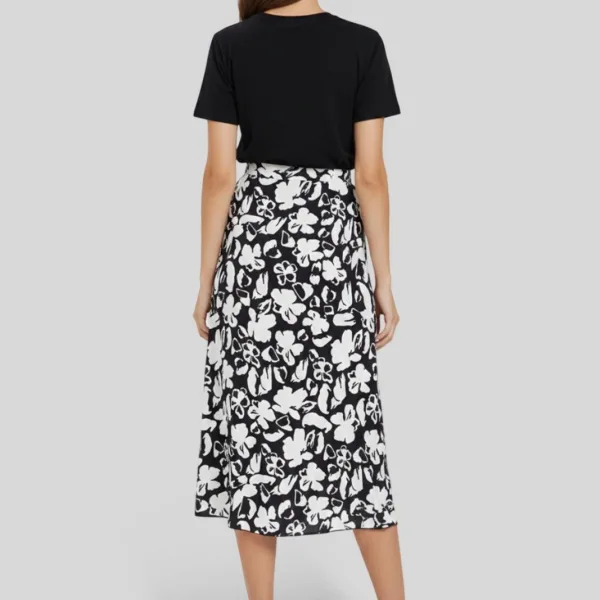 PERFECT GRAPHIC PRINTED REGULAR T-SHIRT