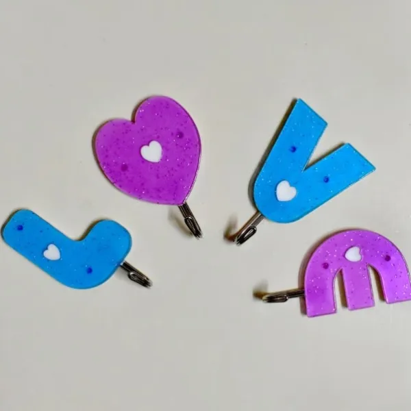 Love Shape Self Adhesive Hooks